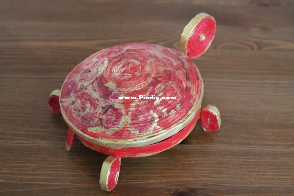 Paper tortoise box