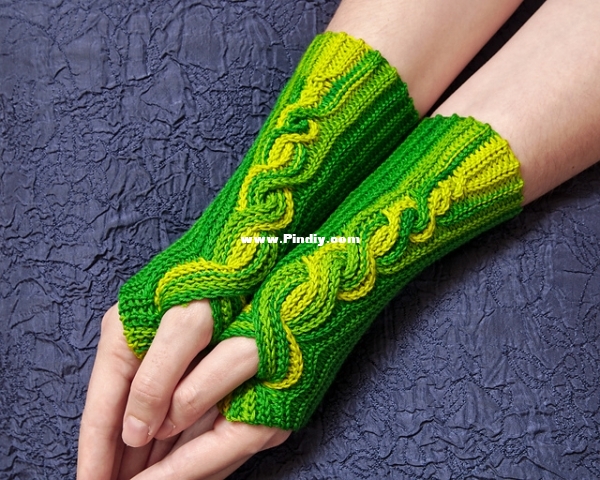 CometFingerlessGloves.jpg