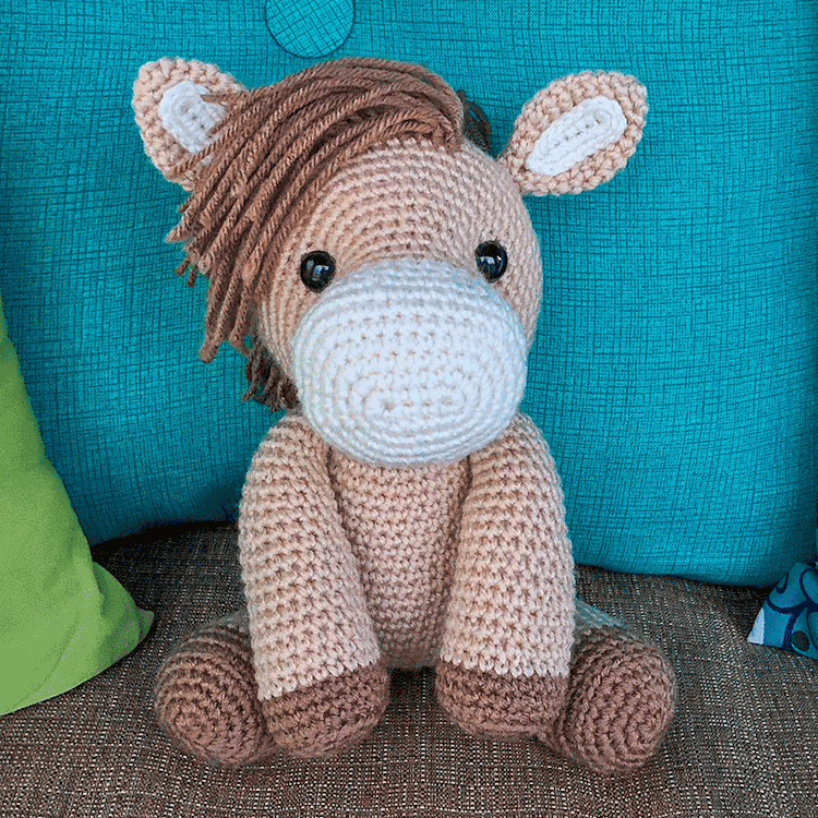heidi-horse-amigurumi-pattern-1.png