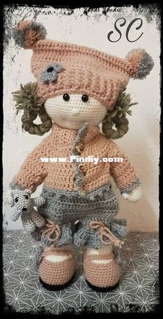 Sandrine Campaña-Garcia - Miss Olga and her teddy.jpg