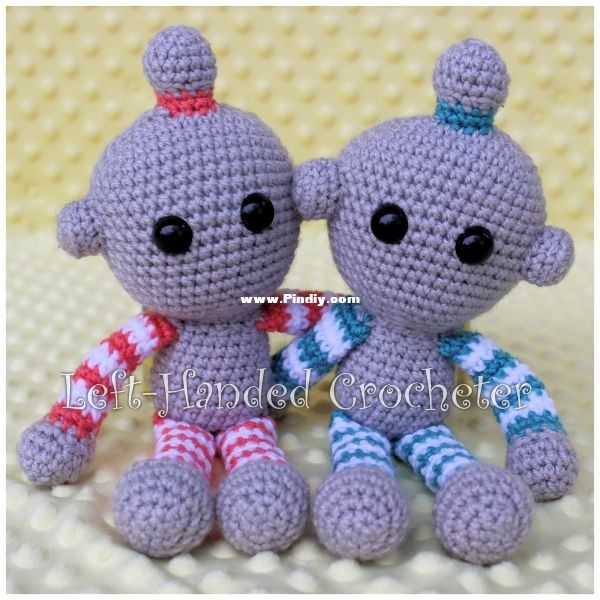 Left Handed Crocheter - Jennifer Adams - Mini Robots.jpg