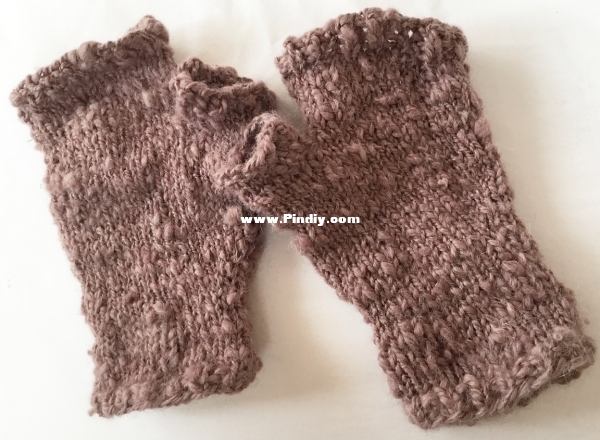 Dirty_Pink_Mittens__Soft_Hand_spun_Alpaca_2.jpg