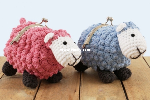 Laura Sutcliffe - Sheep Coin Purse.jpg