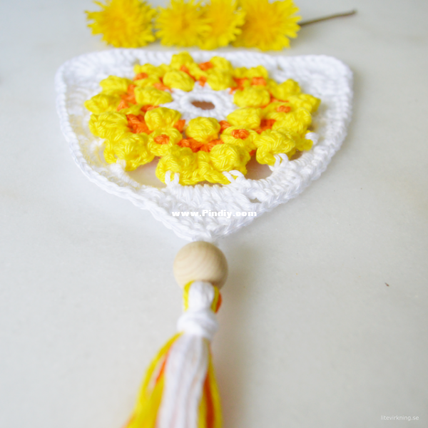 May - Bubble Bloom Bunting -litevirkning - Annika Nilsson_3.png