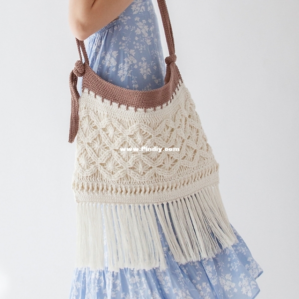 Mock-rame Bag - Yarnspirations Design Studio - Erin Black_1.jpg