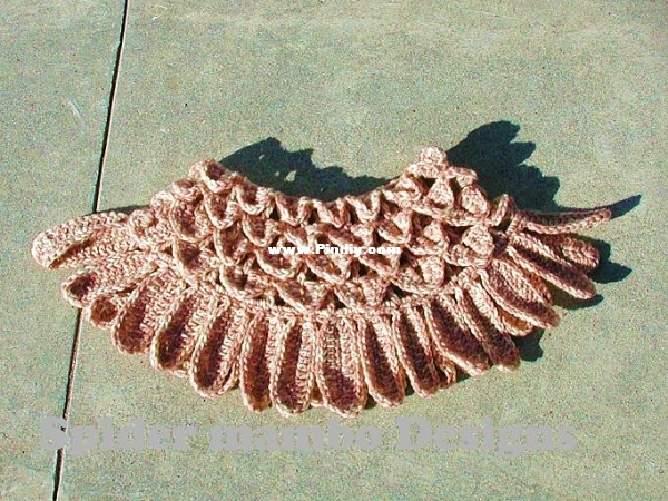smackoon_scarf_owl_feathers_cowl_004.jpg
