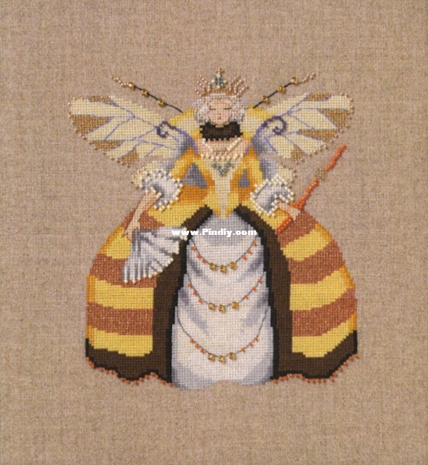 NC261 Miss Queen Bee.jpg