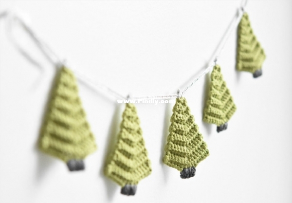 garland tree.jpg