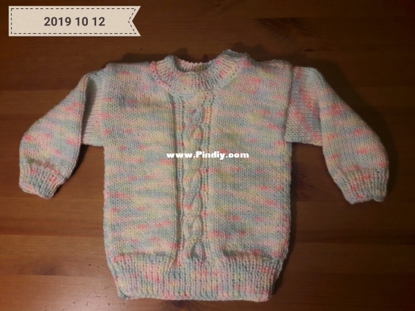 2019 10 12 newborn sweater (2).jpg
