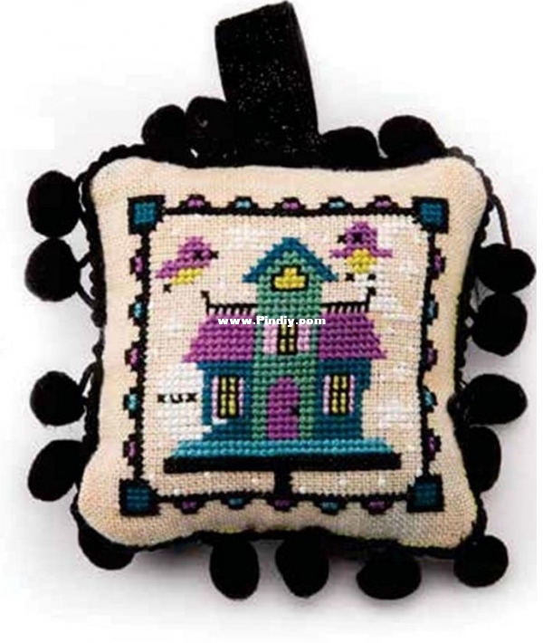 Frosted Pumpkin - Haunted Birdhouse - JCS&#039;17 - Pic.jpg
