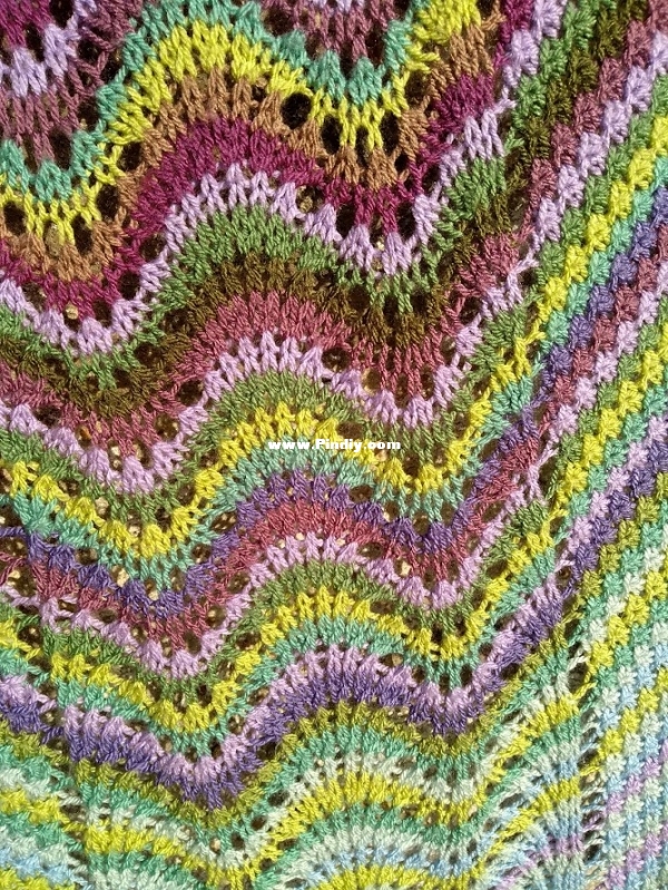 moorland_faroese_shawl_back_panel_lace.jpg