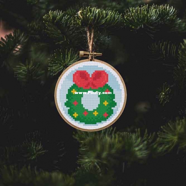 Christmas Ornament – Wreath.jpg