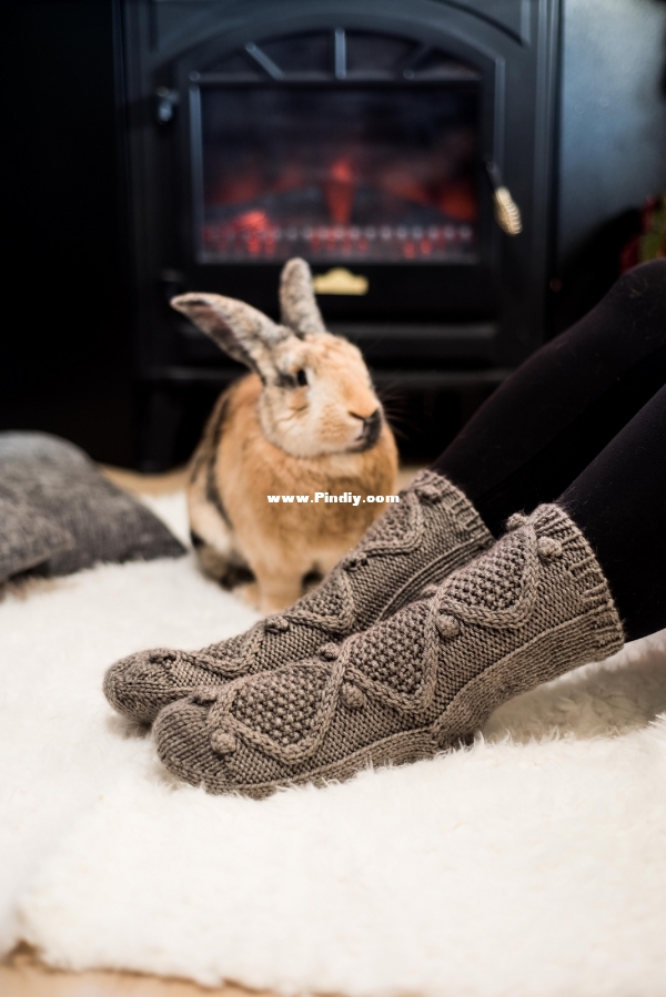 Winter_Cabin_Socks-4.jpg