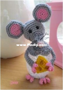 Mouse on led egg - Dutch