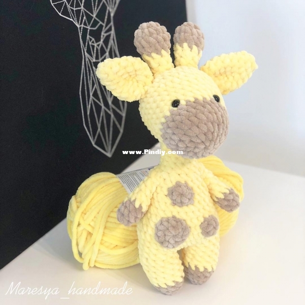 Maresya Handmade - Plush Giraffe - Translated - Free.jpg