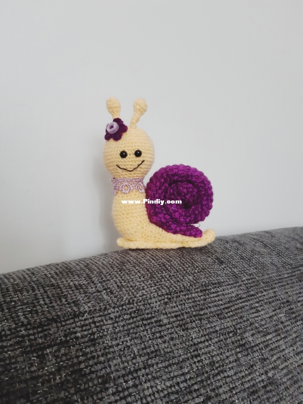 Quick snailgirl