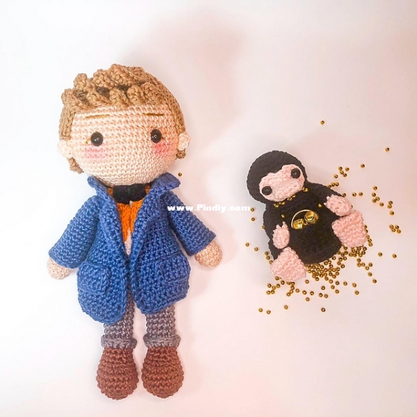 Gato Fio Atelie - Mariana Chaves - Newt Scamander wizard and Niffler - Fantastic.jpeg