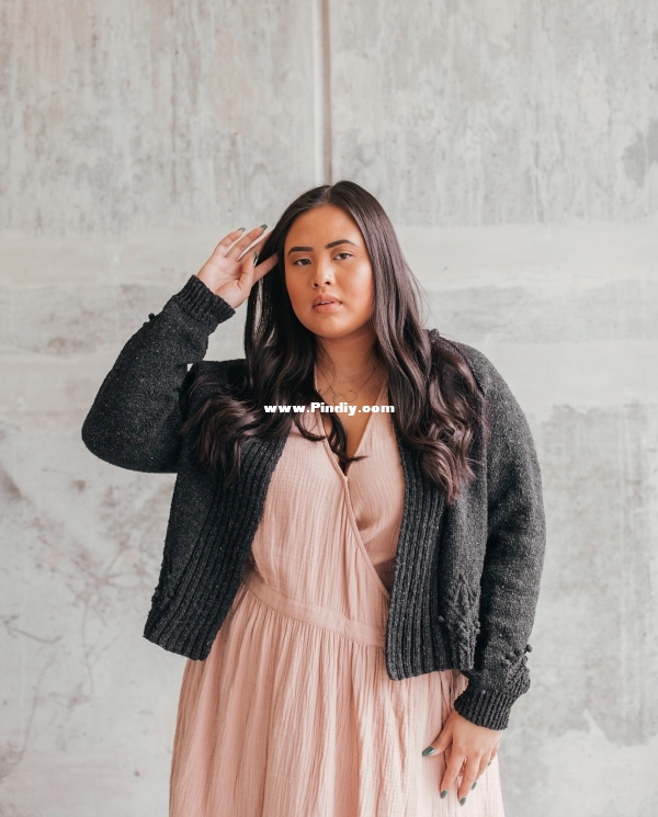 Harrisville_Designs_Volans_Cardigan_031.jpg
