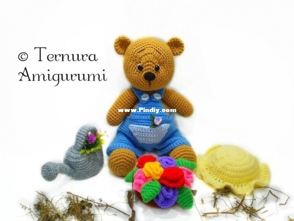 Leo, Gardener Bear
