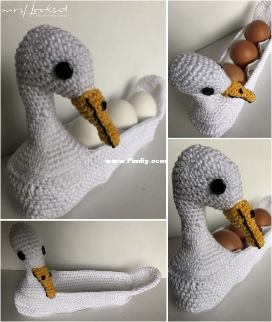 Hansie Goosie - egg holder