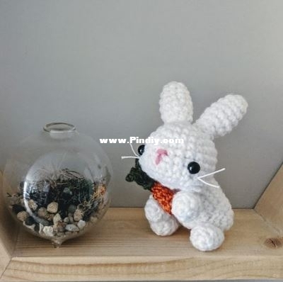 easter rabbit.JPG