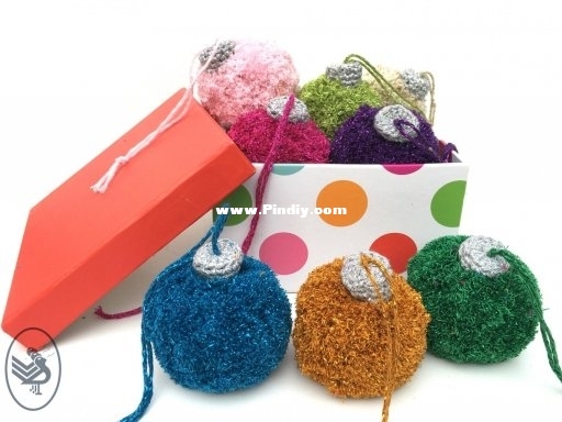 x-mas-pompom.jpg