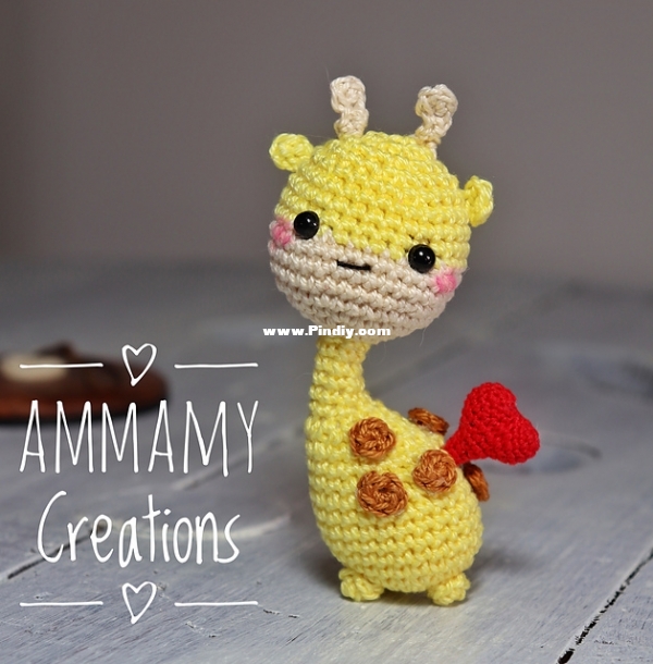 AmyMamy Creations - Giovanna Altieri - Gina the Giraffe.jpeg