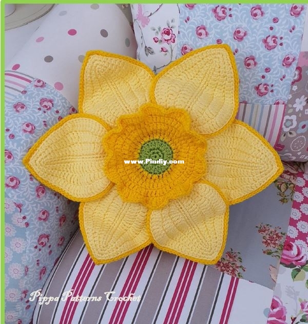 Daffodil Cushion - Pippa Patterns.JPG