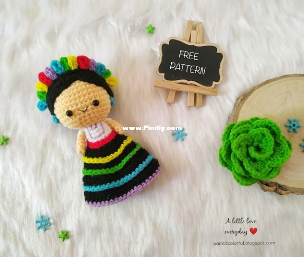 Amigurumi Mexican doll - A little love everyday! - Paint It Colorful - Anitha Domacin.jpg