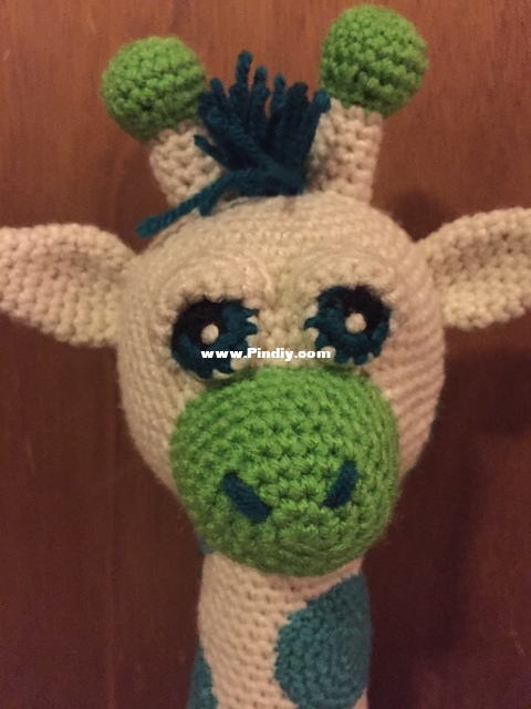 Giraffe Plushie4.JPG