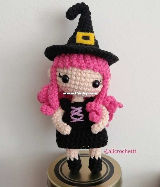 Witch Pily - Brujita Pily - All Crochet - Cecilia Iñiguez.jpg