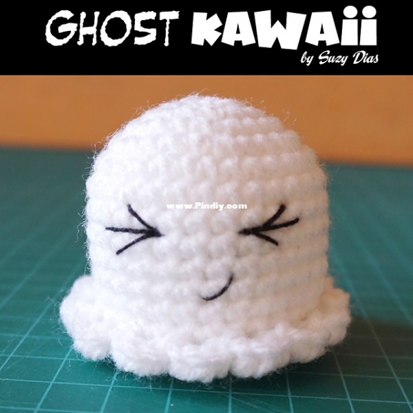 7 Robots Shop - Suzy Dias - Ghost Kawaii Key Chain.jpg