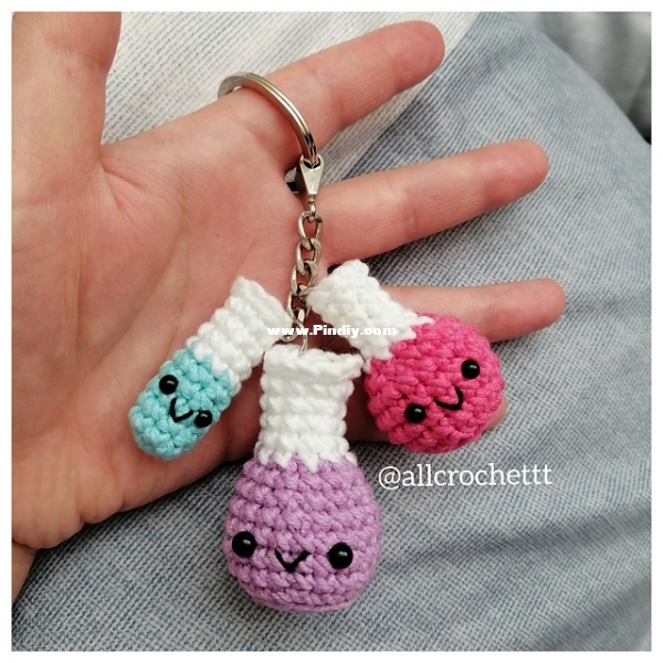 All Crochet - Cecilia Iñiguez - Chemical Instruments Keychain.jpg