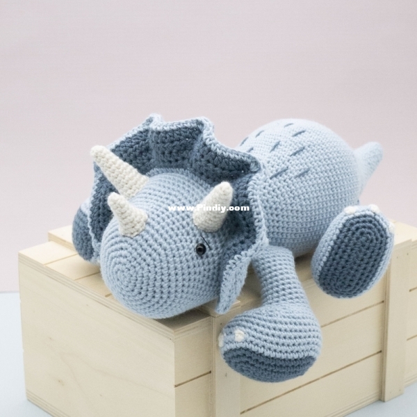 amigurumi-139Sumo-the-Triceratops.jpeg