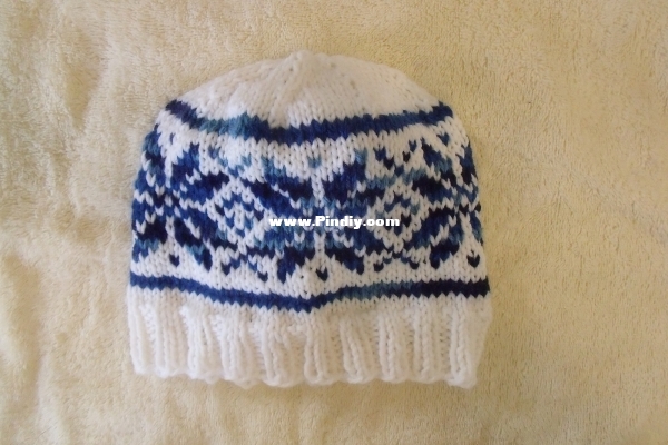 Simple_Snowflake_Hat_081420.jpg