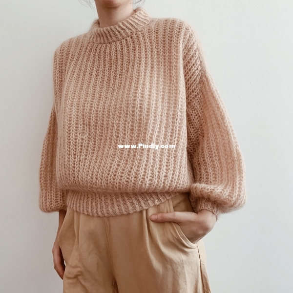 Tove sweater.jpg