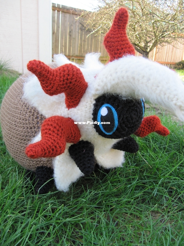 The Nerdy Knitter - Ashley Andrews - Chubby Larvesta