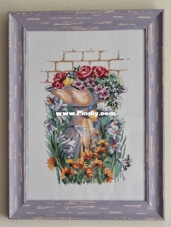 Birdbath with lilies 90-4399.jpg
