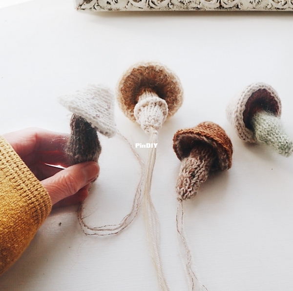 Mushroom bookmark