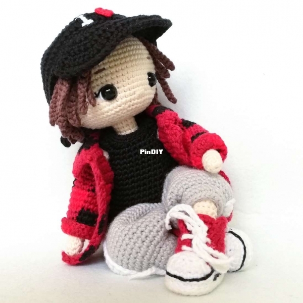 ...La piccola ape operosa - Paola Dansi - Chris outfit Pattern- English.jpg