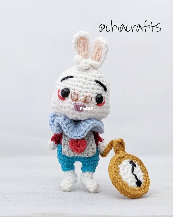 Chiacrafts - Chiara Cremon - White Rabbit - English
