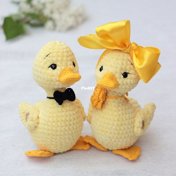 My Crochet Friends - Handmade Clubok - Daria Kalinina - Yellow Duck 01.jpg