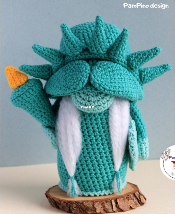 Statue Of Liberty Gnome.jpg