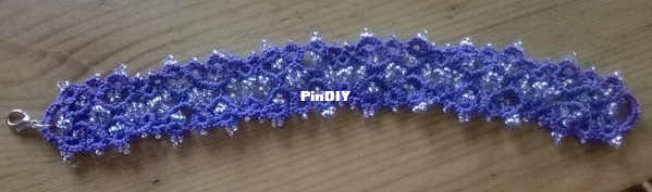 Tatting needle bracelet
