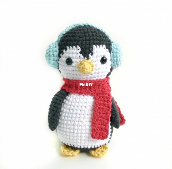 amigurumi-205Chilly-the-Penguin4.jpg