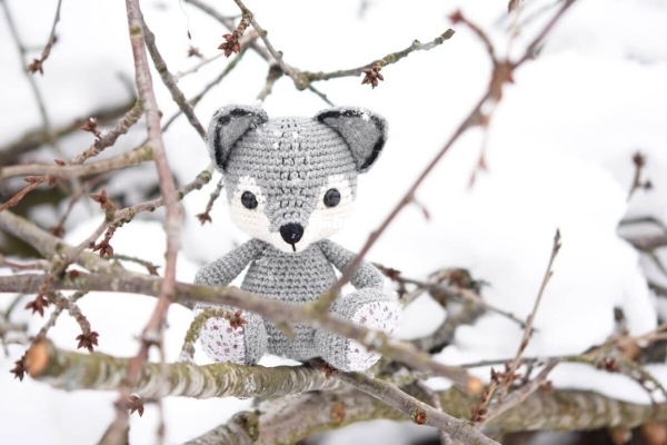 amigurumi-crochet-wolf-1-1200x800.jpg