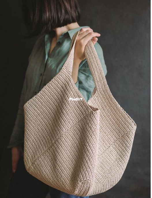 Screenshot 2021-06-08 at 08-34-49 Bags and accessories ( juli ko) • Фото и.png