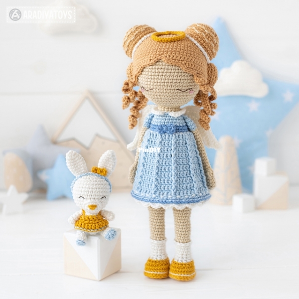 Aradiya Toys - Olka Novytska - Friendy Leah with Tiny Bunny_2.jpg