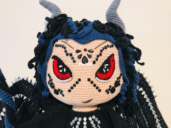 Yazzies Haekelstuebchen - Jessica Behrendt - Angel of the Night - Lilith 02.jpeg