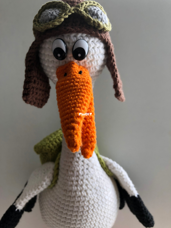 Otto the Stork.png